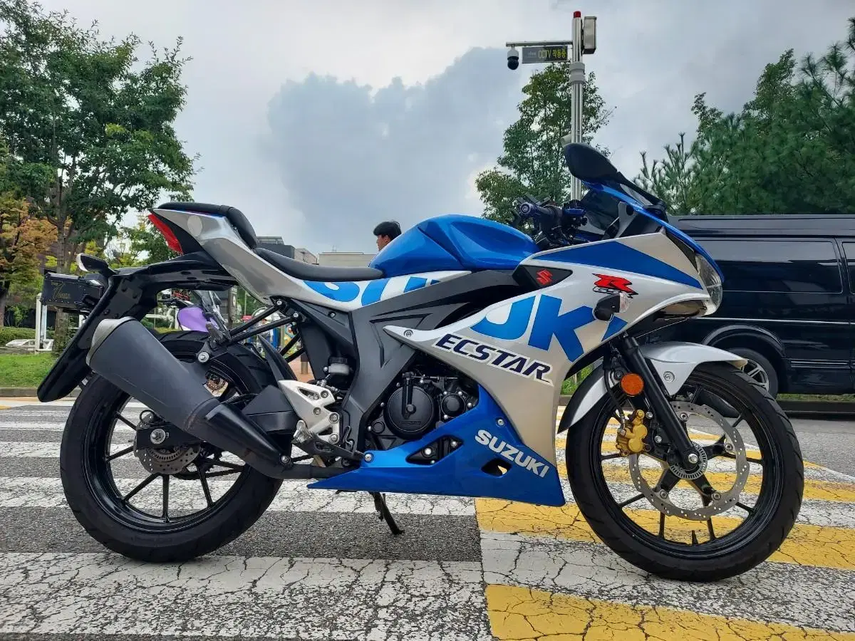 스즈키 GSX-R125 스페셜카울 21년식 판매합니다 gsxr125